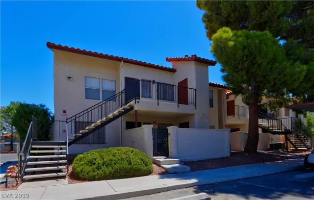 MLS: 2120919 Condo For Sale