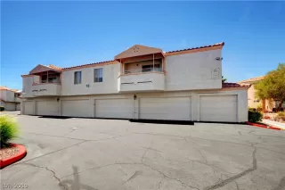 Photo #1: 2121027 Listing