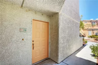 Photo #4: 2121027 Listing