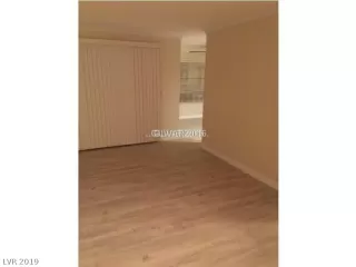 Photo #3: 2121052 Listing 