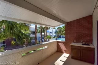 Photo #4: 2121136 Listing