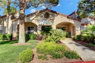 Photo #2: 2121252 Listing