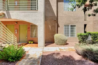 Photo #4: 2121252 Listing