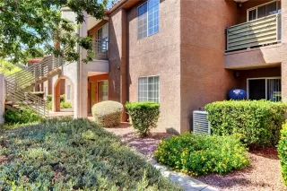 Photo #5: 2121252 Listing