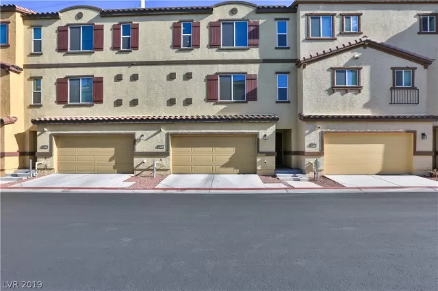 MLS: 2121281 Condo For Sale