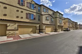 Photo #1: 2121281 Listing 