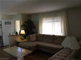 Photo #5: 2121307 Listing 