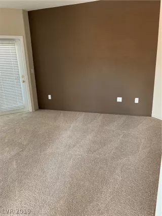 Photo #4: 2121319 Listing 