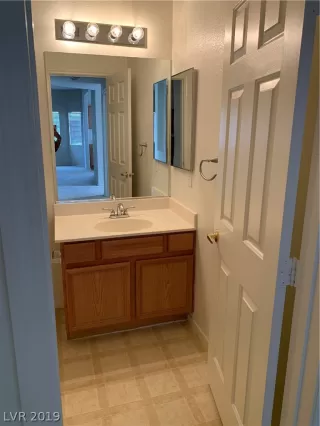 Photo #5: 2121319 Listing 