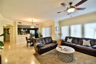 Photo #5: 2121372 Listing 