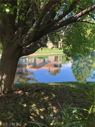 Photo #3: 2121428 Listing 