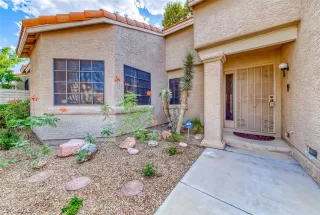 Photo #1: 2121511 Listing