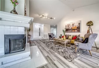 Photo #4: 2121511 Listing