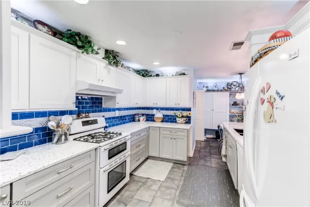 MLS: 2121516 Condo For Sale