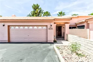 Photo #2: 2121516 Listing