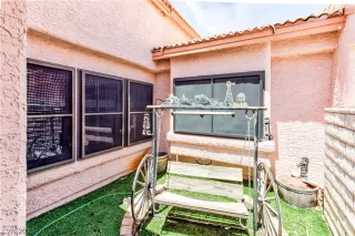 Photo #4: 2121516 Listing