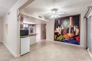 Photo #6: 2121582 Listing