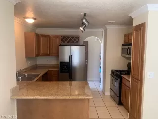 Photo #3: 2121719 Listing 