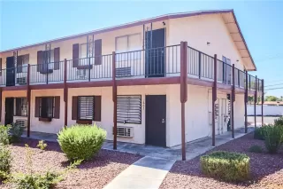Photo #1: 2121749 Listing 