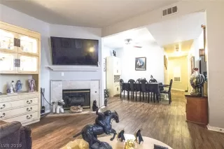 Photo #4: 2121826 Listing