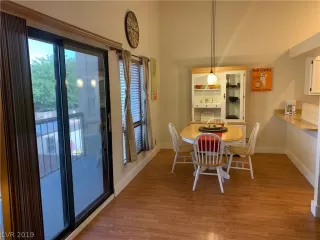 Photo #2: 2121884 Listing 