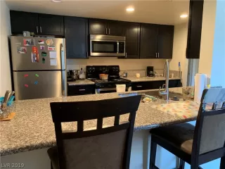 Photo #2: 2121888 Listing 