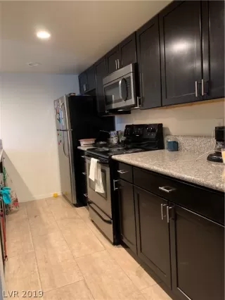 Photo #3: 2121888 Listing 