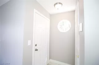 Photo #2: 2121928 Listing