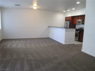 Photo #3: 2121965 Listing 