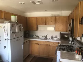 Photo #2: 2121994 Listing