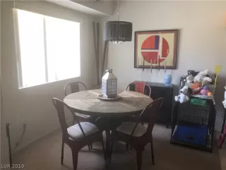 Photo #5: 2121994 Listing