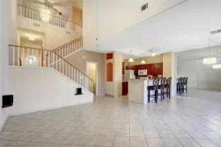 Photo #3: 2122214 Listing