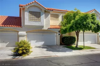 Photo #5: 2122214 Listing