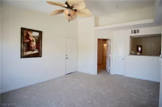 Photo #4: 2122332 Listing 