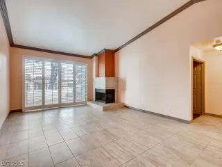 Photo #4: 2122337 Listing