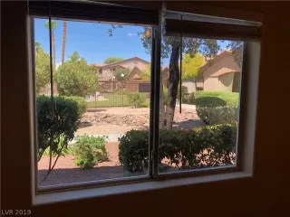 Photo #2: 2122389 Listing