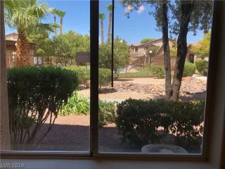 Photo #3: 2122389 Listing