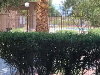 Photo #4: 2122389 Listing