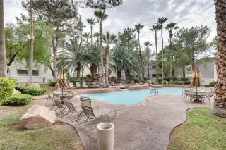 Photo #1: 2122397 Listing