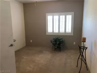 Photo #1: 2122433 Listing