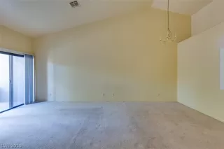 Photo #4: 2122443 Listing 