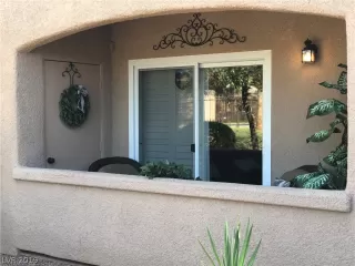 Photo #1: 2122450 Listing