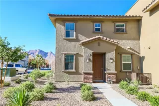 Photo #1: 2122452 Listing 