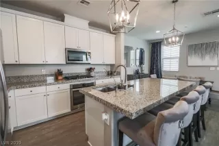 Photo #3: 2122452 Listing 