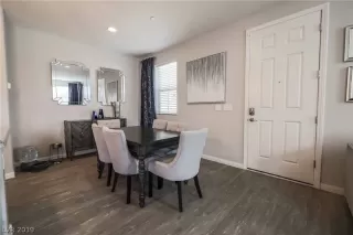 Photo #4: 2122452 Listing 