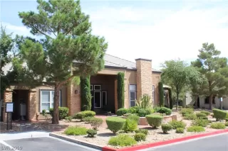 Photo #4: 2122454 Listing 