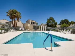 Photo #1: 2122473 Listing