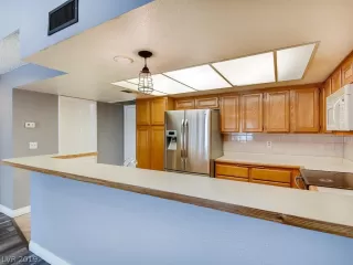 Photo #6: 2122473 Listing