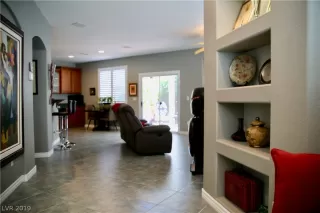 Photo #3: 2122561 Listing