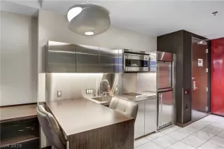 Photo #3: 2122592 Listing 